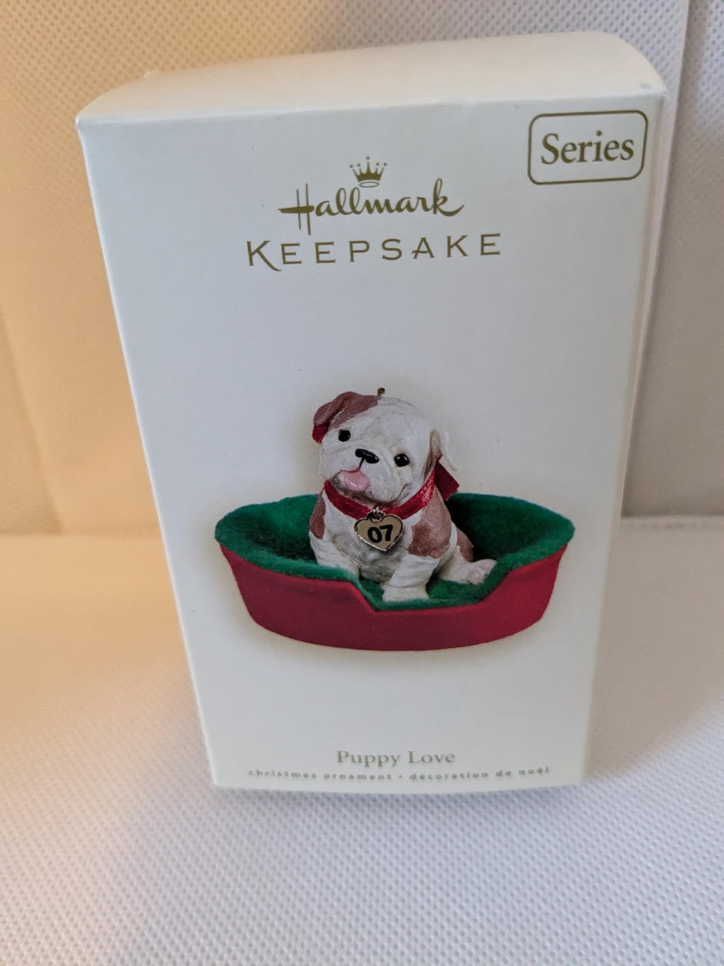 1 X 2007 Hallmark Keepsake Christmas Ornament Puppy Love QX6097