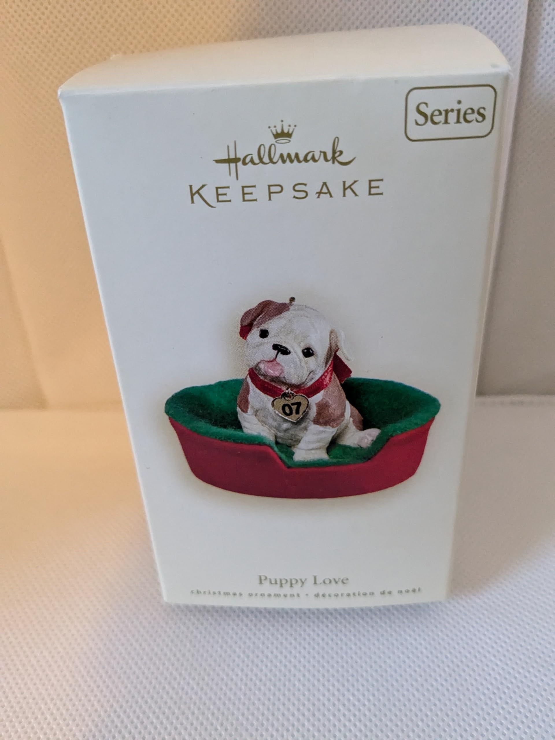1 X 2007 Hallmark Keepsake Christmas Ornament Puppy Love QX6097
