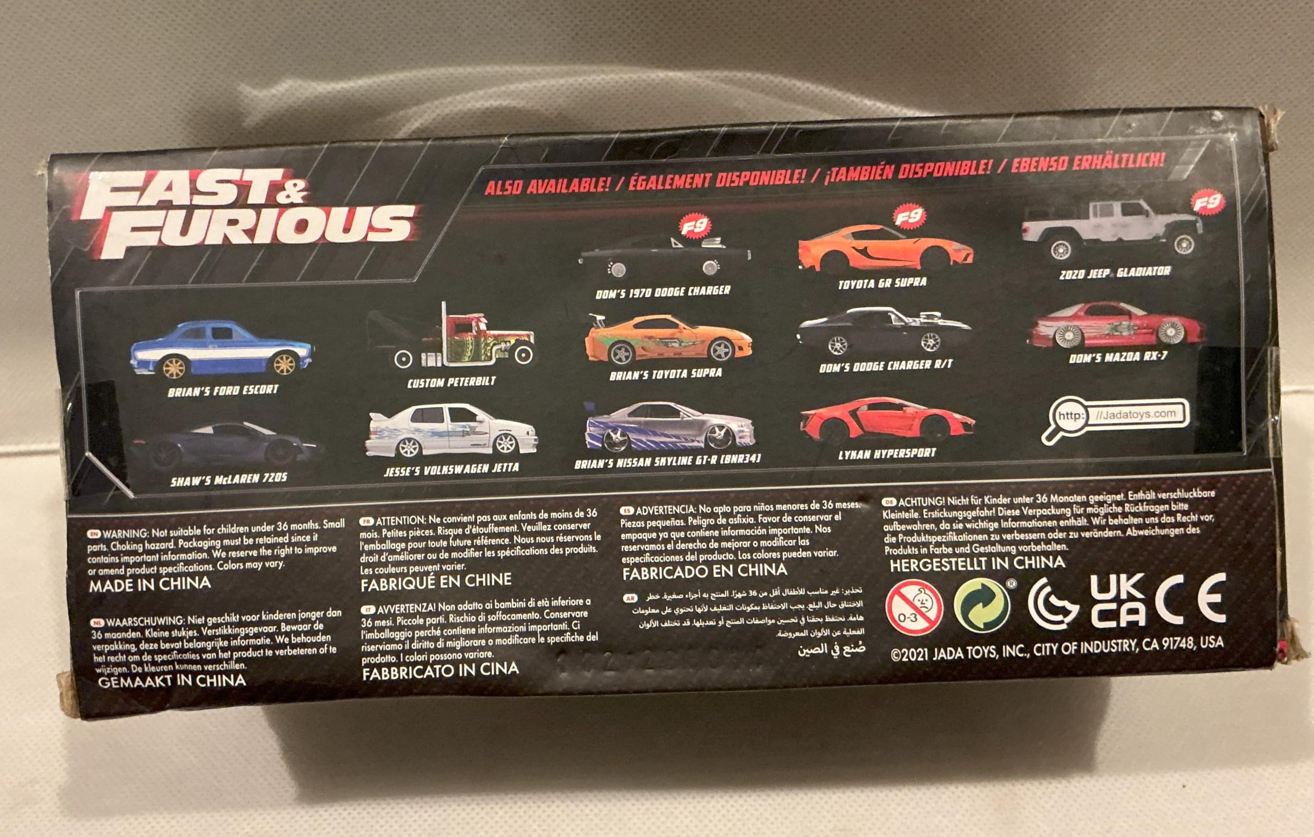 Jada Toys Furious 7 1970 Dodge Charger – 1:24 Scale Die-cast Vehicle – Opening Doors, Hood, Trunk – Rubber Tires – Ages 8+ – Glossy Black