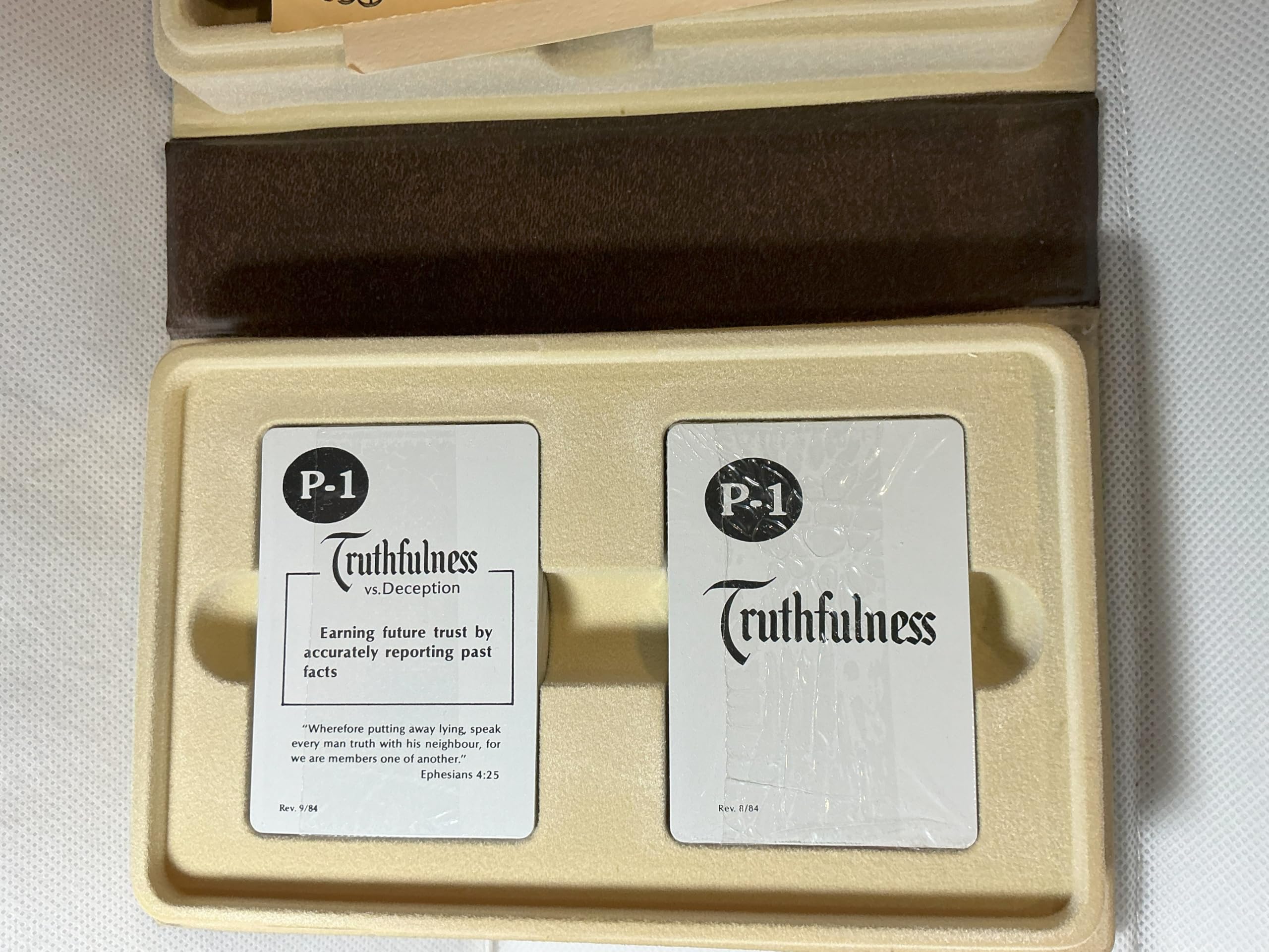 Character Clues (Family Game with Resource Book, Instructions, and Two Decks of Cards -- "Character Clues" and "Character Qualities") (Character Bookshelf Series)
