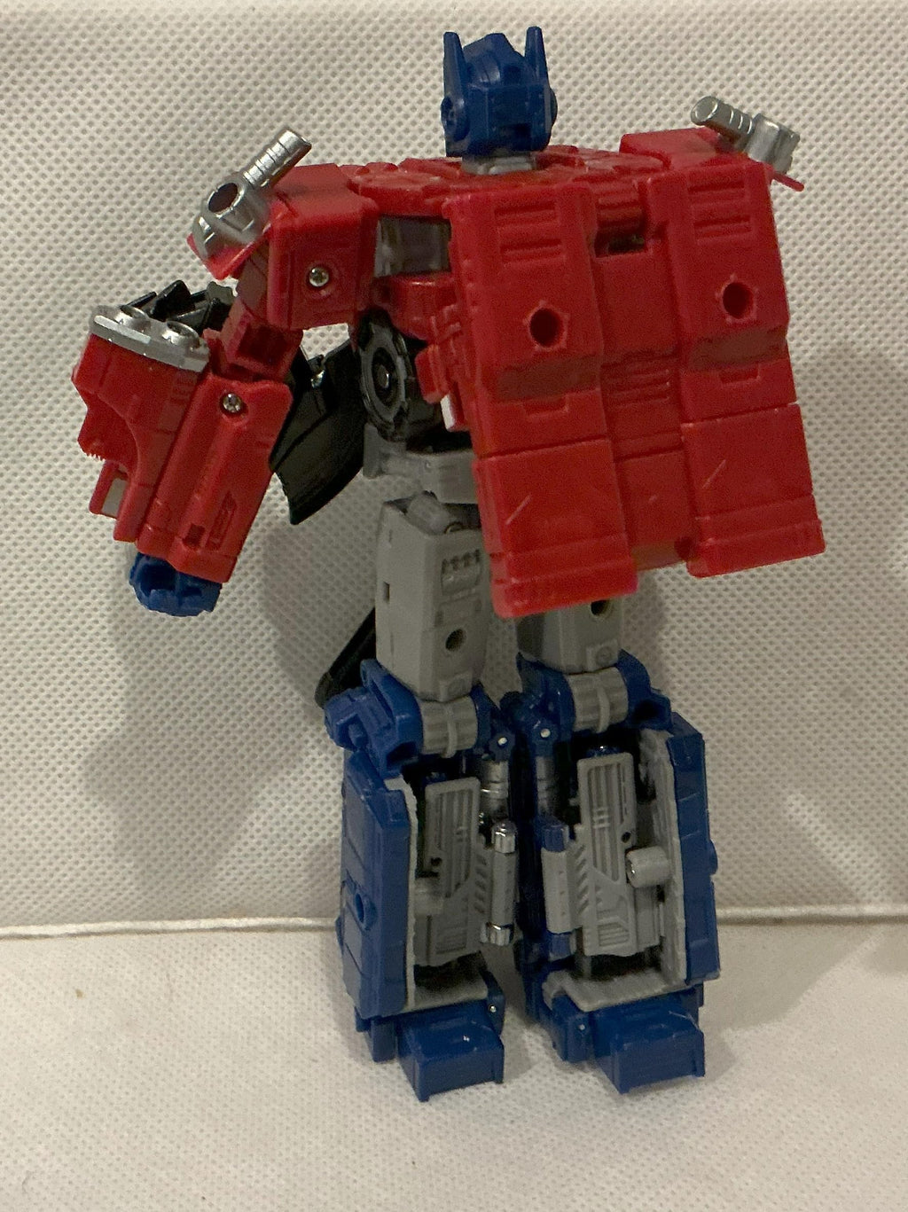Transformers Generations War for Cybertron: Siege Voyager Class WFC-S11 Optimus Prime Action Figure (Amazon Exclusive)