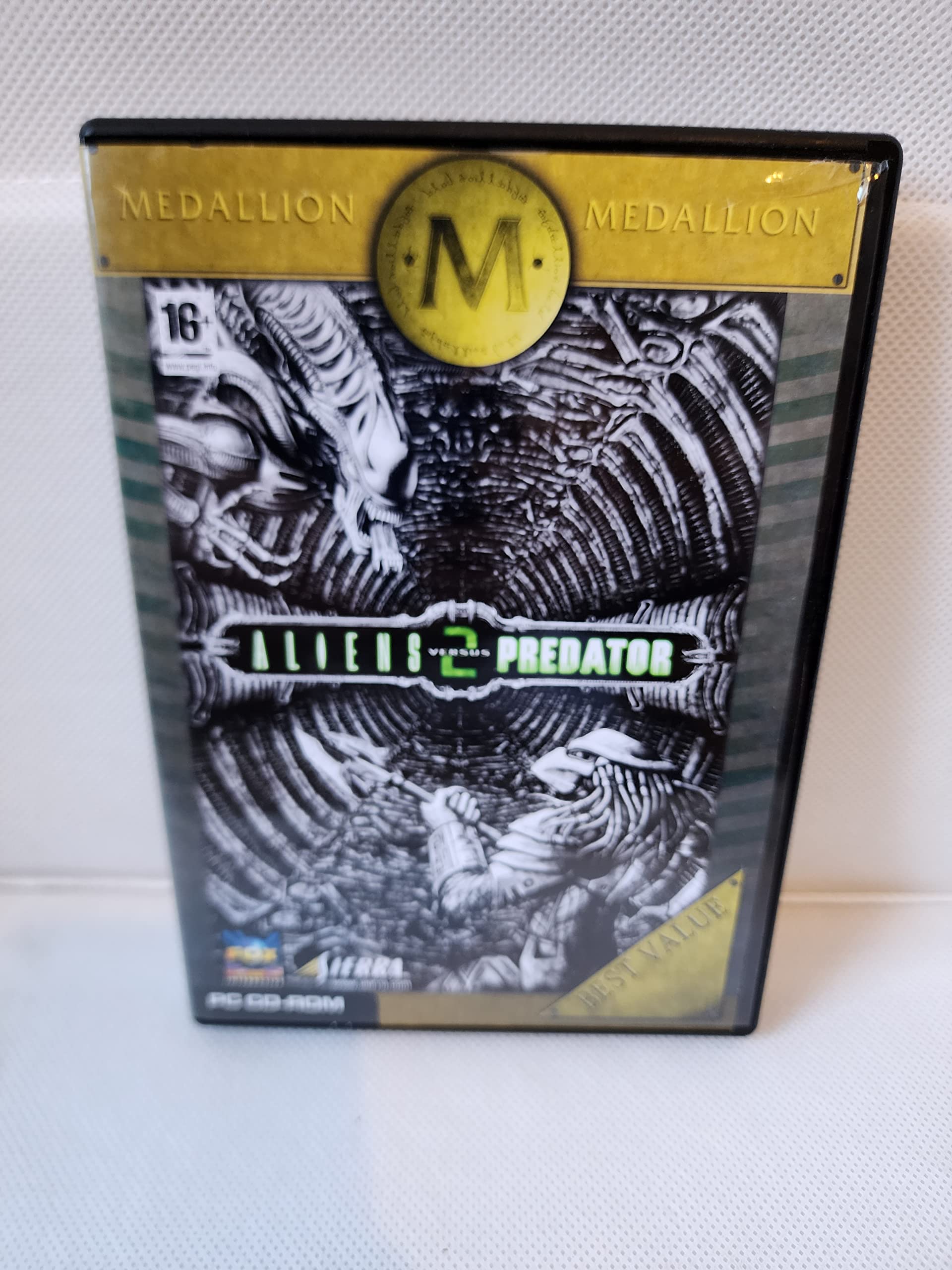 Aliens vs. Predator 2 PC Medallion