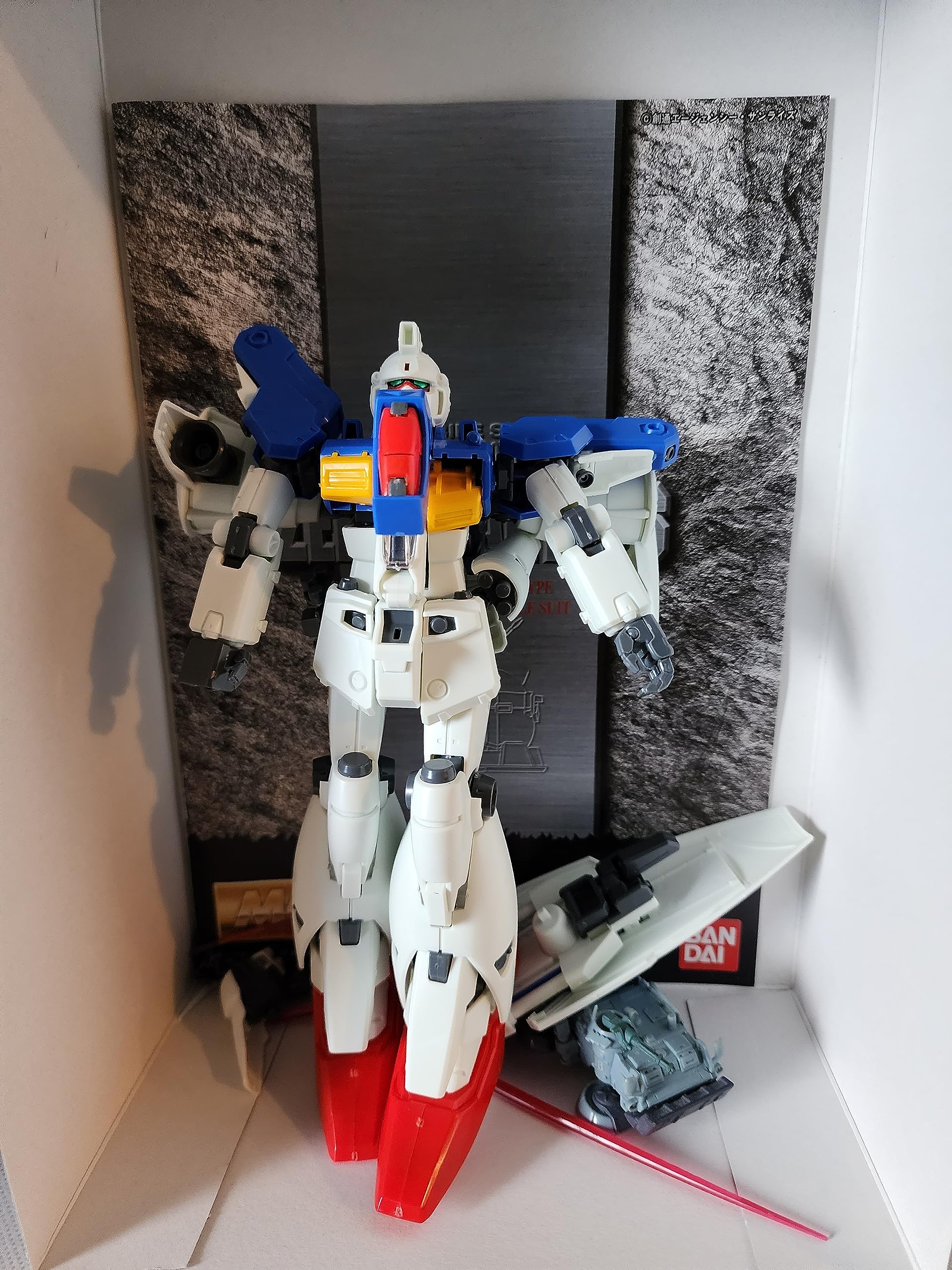 Bandai Hobby GP01Fb Gundam Bandai Master Grade Action Figure