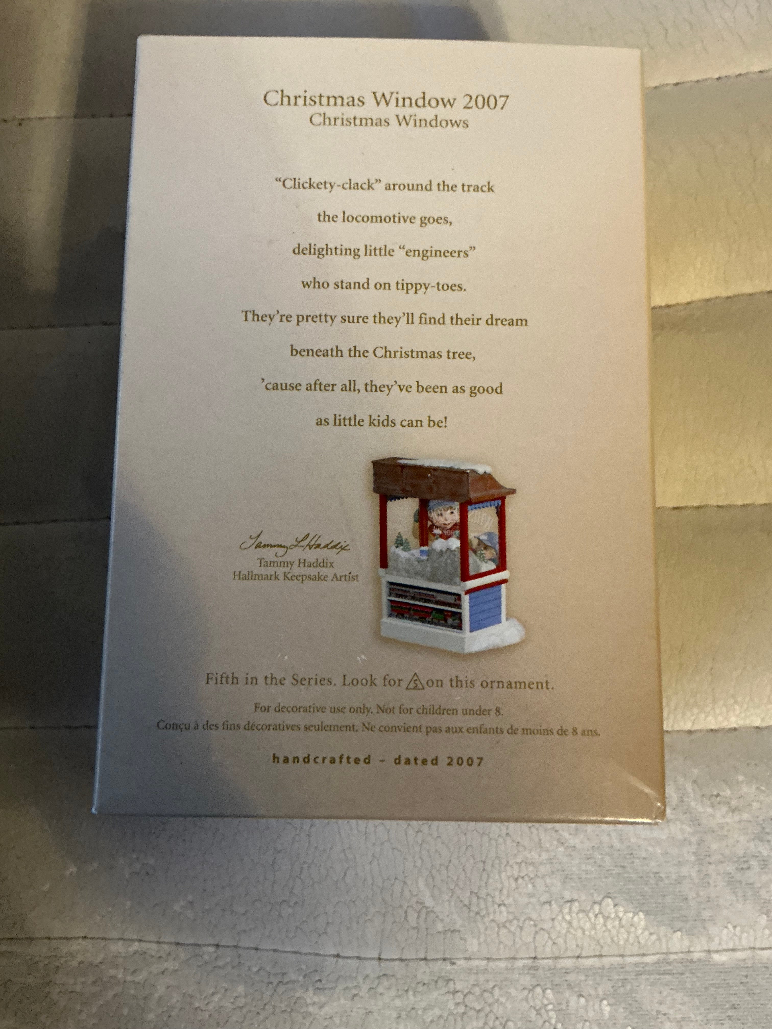 CHRISTMAS WINDOWS #5 CLUB MEMBERSHIP 2007 HALLMARK KEEPSAKE ORNAMENT QXC7001