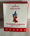 Hallmark 795QXM8102 Miniature Disney Mickey Mouse Sorcerer's Apprentice Keepsake